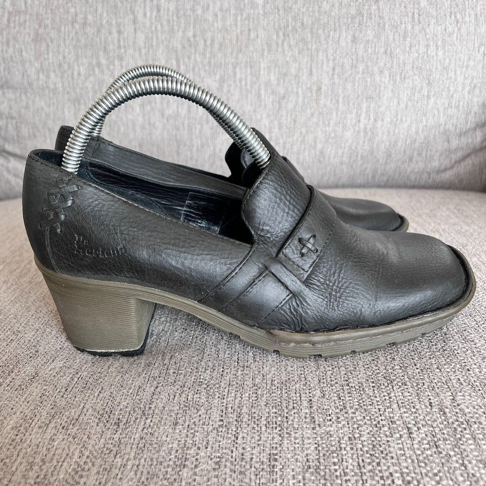 Dr. Martens Women's Dana Black Leather Vintage Pumps Sz 7